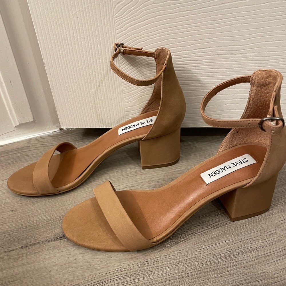 Steve Madden Tan ‘Irene’ Heels